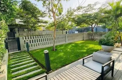 Apartment - 3 Bedrooms - 3 Bathrooms for sale in Sodic East - 6th District - New Heliopolis - Cairo