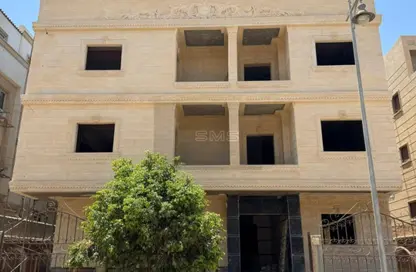 Apartment - 3 Bedrooms - 2 Bathrooms for sale in Al Gezira St. - South Investors Area - New Cairo City - Cairo