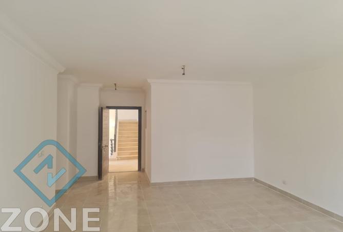 7358010 - Property Image 2