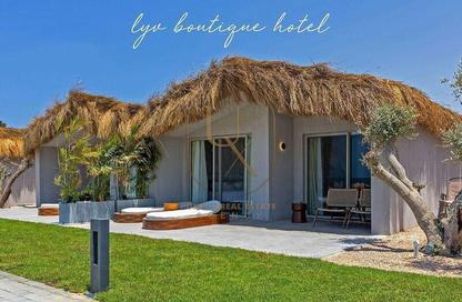 Chalet - 3 Bedrooms - 4 Bathrooms for sale in LYV - Ras Al Hekma - North Coast