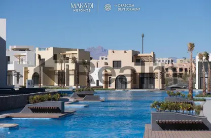 Chalet - 2 Bedrooms - 2 Bathrooms for sale in Makadi Orascom Resort - Makadi - Hurghada - Red Sea