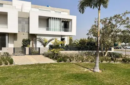 Villa - 5 Bedrooms - 6 Bathrooms for sale in New Giza - Cairo Alexandria Desert Road - 6 October City - Giza