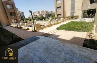 Apartment - 2 Bedrooms - 2 Bathrooms for sale in Palm Hills Village Gate - South Investors Area - New Cairo City - Cairo
