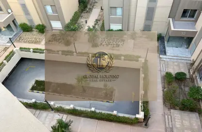 Townhouse - 3 Bedrooms - 3 Bathrooms for sale in Palm Hills Village Gate - South Investors Area - New Cairo City - Cairo