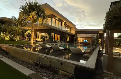 Villa - 5 Bedrooms - 6 Bathrooms for sale in Swan Lake West - 6 October Compounds - 6 October City - Giza