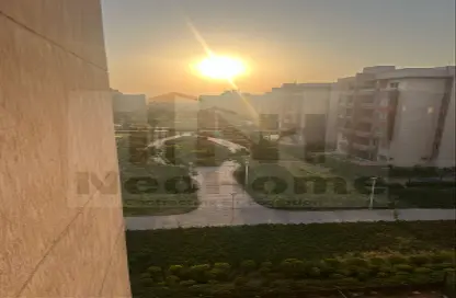 شقة - 3 غرف نوم - 3 حمامات للبيع في مدينة وصال - كمبوندات الشروق - مدينة الشروق - القاهرة