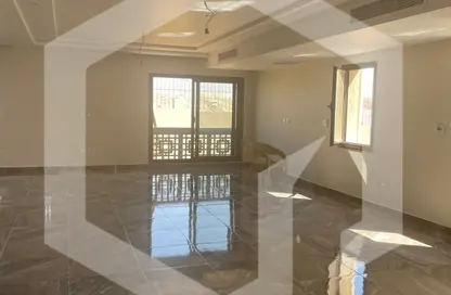 منزل مزدوج - 6 غرف نوم - 6 حمامات للايجار في جرين 4 - كمبوندات 6 أكتوبر - مدينة 6 أكتوبر - الجيزة