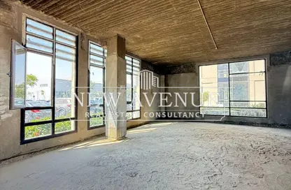 Office Space - Studio - 2 Bathrooms for sale in District 5 - 5th Settlement Compounds - The 5th Settlement - New Cairo City - Cairo