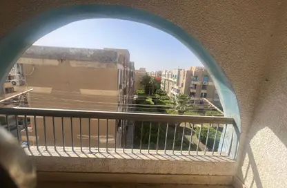 شقة - 2 غرف نوم - 2 حمامات للبيع في الحي الاول - الشيخ زايد - الجيزة
