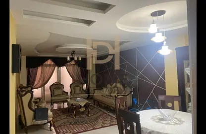 شقة - 3 غرف نوم - 2 حمامات للبيع في البوابة الاولي - خوفو - حدائق الاهرام - الجيزة