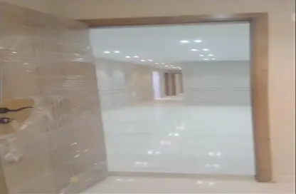 مساحات مكتبية - استوديو - 3 حمامات للايجار في شارع البطل احمد عبد العزيز - المهندسين - الجيزة
