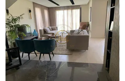 Apartment - 2 Bedrooms - 2 Bathrooms for sale in Sodic East - 6th District - New Heliopolis - Cairo