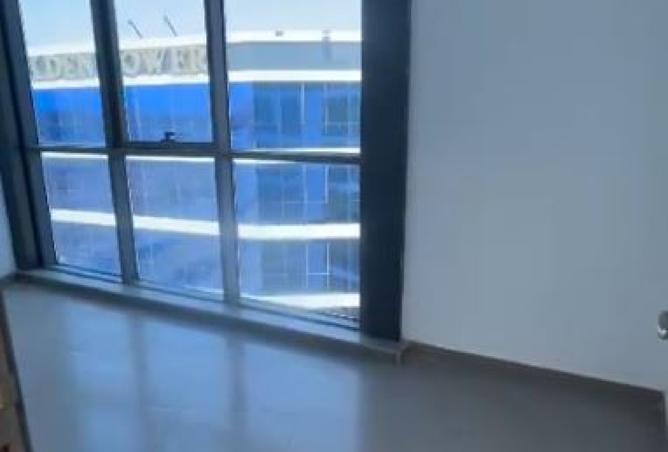 8253106 - Property Image 3