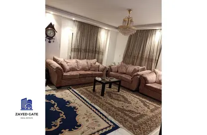 شقة - 3 غرف نوم - 2 حمامات للبيع في الحي الثامن - الشيخ زايد - الجيزة
