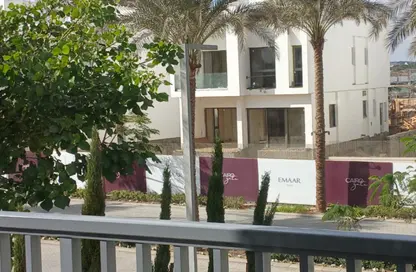 فيلا - 4 غرف نوم - 2 حمامات للبيع في كايرو جايت - كمبوندات الشيخ زايد - الشيخ زايد - الجيزة