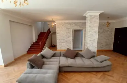Villa - 3 Bedrooms - 2 Bathrooms for rent in Sarayat Al Maadi - Hay El Maadi - Cairo