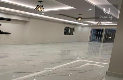 شقة - 3 غرف نوم - 2 حمامات للايجار في سكوير - كمبوندات التجمع الخامس - التجمع الخامس - مدينة القاهرة الجديدة - القاهرة