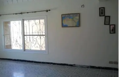Duplex - 6 Bedrooms - 4 Bathrooms for sale in Area B - Ganoob El Acadimia - New Cairo City - Cairo