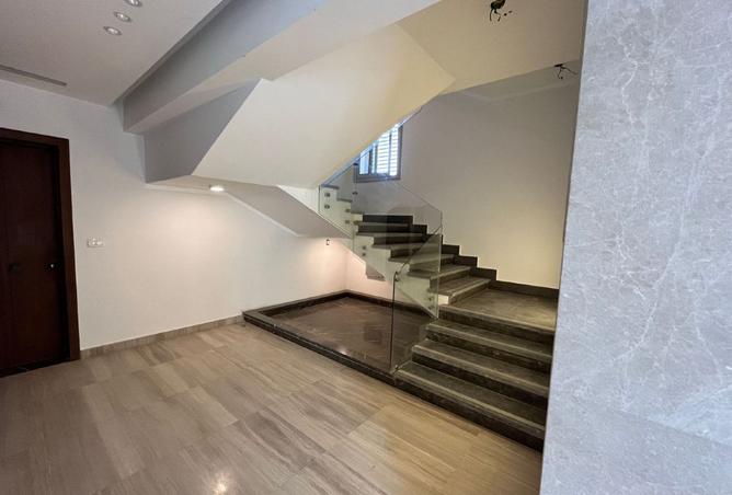 8058811 - Property Image 2