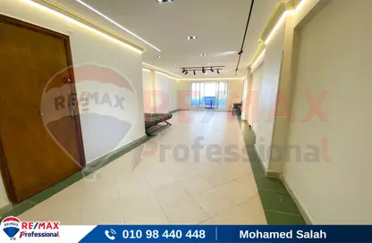 شقة - 3 غرف نوم - 2 حمامات للبيع في طريق الجيش - ميامي - حي اول المنتزة - الاسكندرية