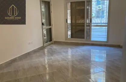 Apartment - 2 Bedrooms - 1 Bathroom for sale in El Koronfel - The 5th Settlement - New Cairo City - Cairo