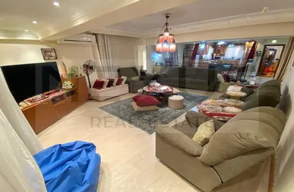 Penthouse - 4 Bedrooms - 3 Bathrooms for sale in Al Narges 3 - Al Narges - New Cairo City - Cairo