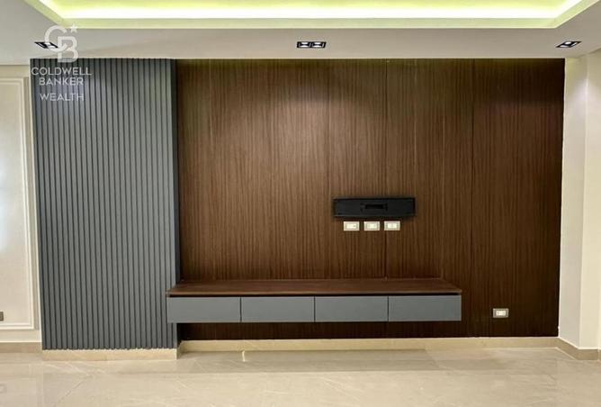 8421852 - Property Image 3