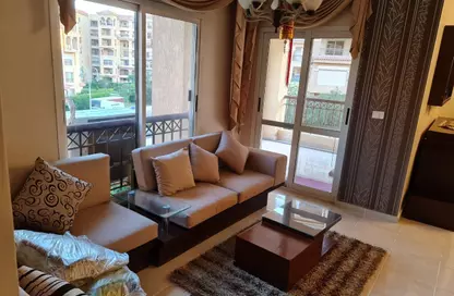 شقة - 3 غرف نوم - 3 حمامات للايجار في مدينتي - القاهرة
