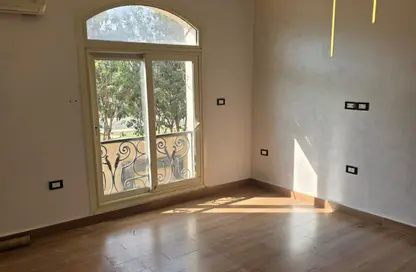 فيلا - 6 غرف نوم - 5 حمامات للايجار في فالينو - المستثمرين الشمالية - مدينة القاهرة الجديدة - القاهرة