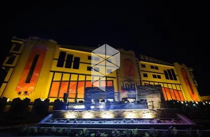 مساحات مكتبية - استوديو - 3 حمامات للايجار في فى90 - شارع التسعين الشمالي - التجمع الخامس - مدينة القاهرة الجديدة - القاهرة