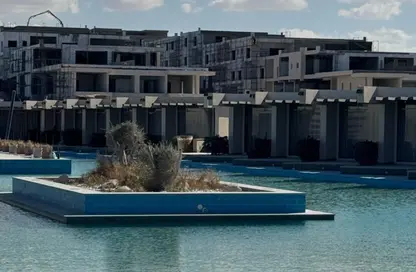 شاليه - 3 غرف نوم - 2 حمامات للبيع في دايركشن وايت - راس الحكمة - الساحل الشمالي