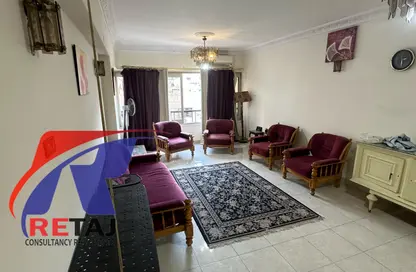 Apartment - 2 Bedrooms - 1 Bathroom for sale in Beshara Ibn Bord St. - 6th Zone - Nasr City - Cairo