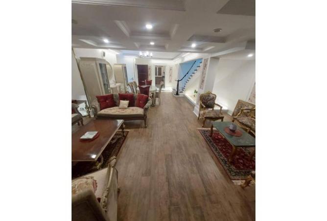 8372347 - Property Image 2