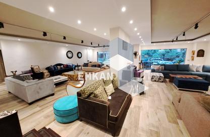 Shop - Studio - 5 Bathrooms for sale in Degla Square - Degla - Hay El Maadi - Cairo