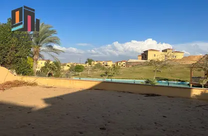 Villa - 4 Bedrooms - 3 Bathrooms for sale in Royal Meadows - Sheikh Zayed Compounds - Sheikh Zayed City - Giza