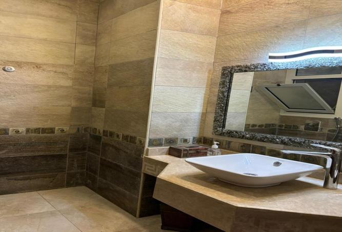 8030753 - Property Image 2