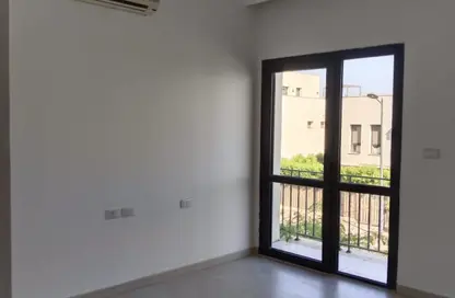 شقة - 3 غرف نوم - 3 حمامات للايجار في ذا كورت ياردز - كمبوندات الشيخ زايد - الشيخ زايد - الجيزة