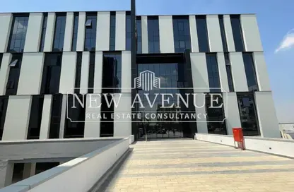 Office Space - Studio - 2 Bathrooms for sale in Hyde Park Business District Mall - South Teseen St. - The 5th Settlement - New Cairo City - Cairo