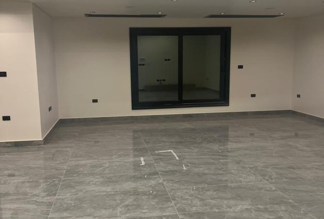 8015142 - Property Image 2