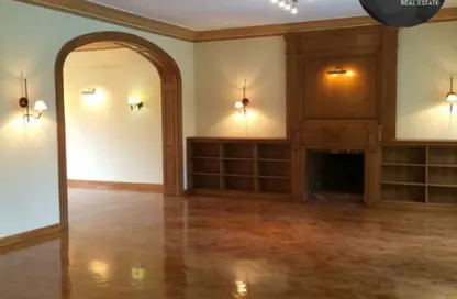 Villa - 4 Bedrooms - 4 Bathrooms for rent in Gezira 1 - 4th District - Sheikh Zayed City - Giza