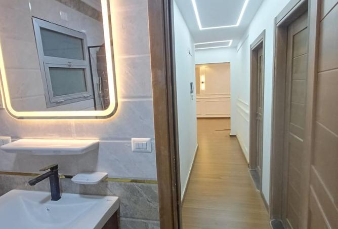 8388360 - Property Image 3