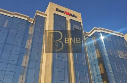 Office Space - Studio - 2 Bathrooms for rent in Pearl Des Rois - 5th Settlement Compounds - The 5th Settlement - New Cairo City - Cairo
