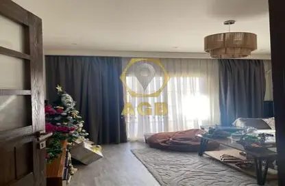 Full Floor - 3 Bedrooms - 2 Bathrooms for sale in Green land - 3rd District West - Shorouk City - Cairo