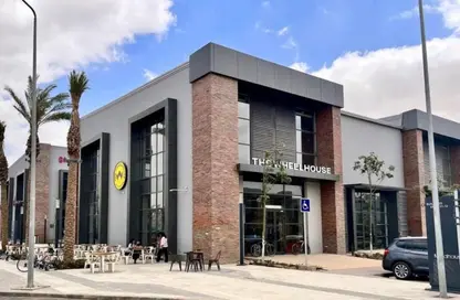 تاون هاوس - 5 غرف نوم - 4 حمامات للبيع في ديستريكت 5 - كمبوندات التجمع الخامس - التجمع الخامس - مدينة القاهرة الجديدة - القاهرة