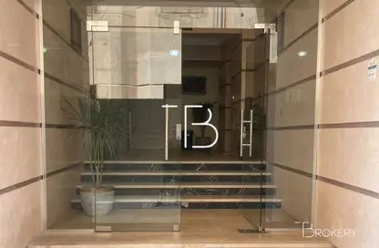 Apartment - 3 Bedrooms - 2 Bathrooms for sale in Mostafa Al Nahas St. - Neighborhood B - 2nd District West - Shorouk City - Cairo