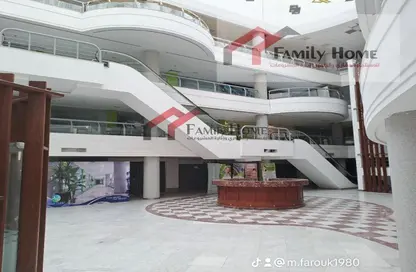 Clinic - Studio - 1 Bathroom for sale in Maadi - Hay El Maadi - Cairo