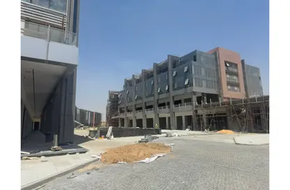 Shop - Studio - 1 Bathroom for rent in Three Sixty - 5th Settlement Compounds - The 5th Settlement - New Cairo City - Cairo