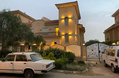 Villa - 4 Bedrooms - 4 Bathrooms for rent in Madinaty - Cairo