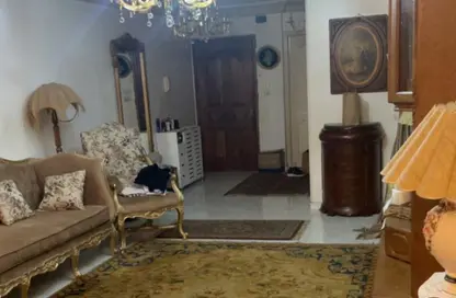 Apartment - 3 Bedrooms - 2 Bathrooms for sale in Dr Mohammed Al Nabawi Al Mohandes St. - Al Hadiqah Al Dawliyah - 7th District - Nasr City - Cairo