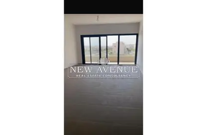 شقة - 3 غرف نوم - 3 حمامات للبيع في كمبوند البروج - كمبوندات الشروق - مدينة الشروق - القاهرة